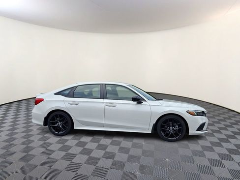 Used 2023 Honda Civic Sport image 10