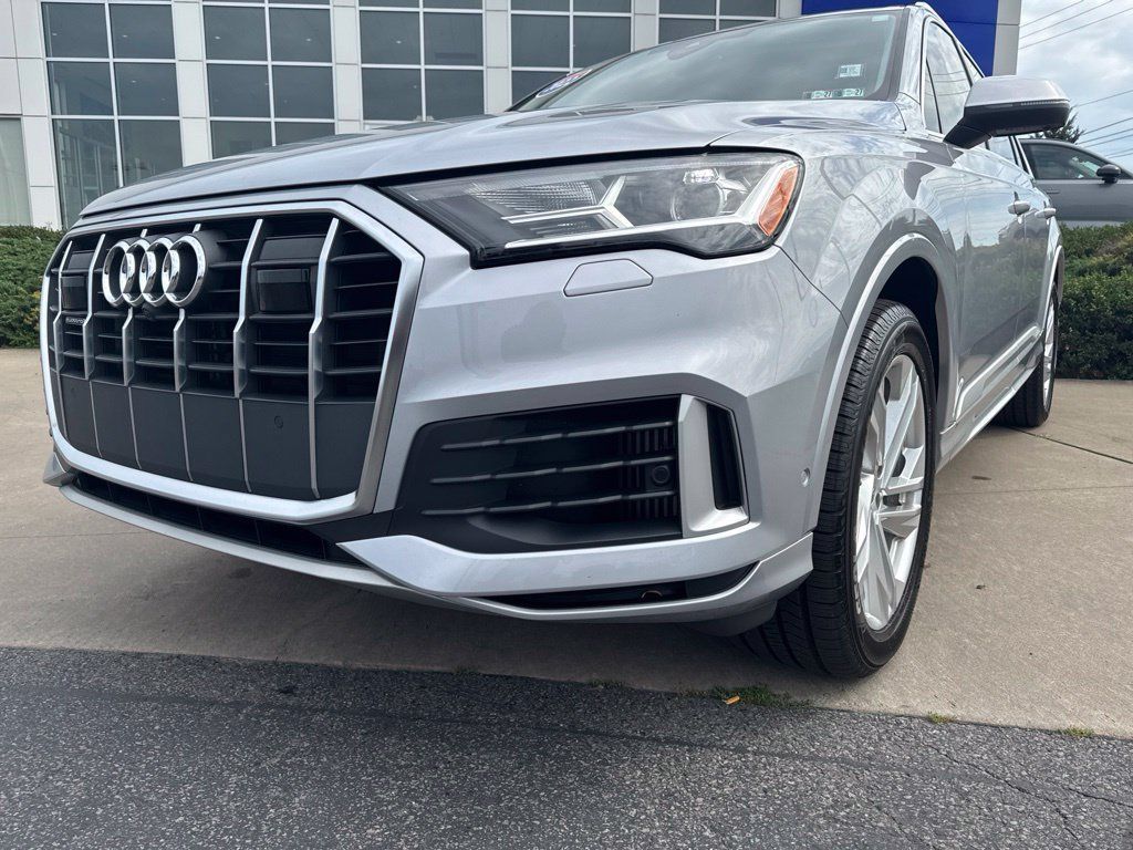 Used 2022 Audi Q7 3.0T Premium Plus AWD/4WD image 10