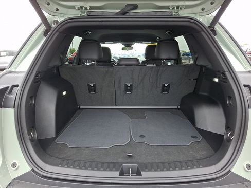 Certified 2025 Chevrolet Equinox LT w/ Convenience Package II AWD/4WD image 29