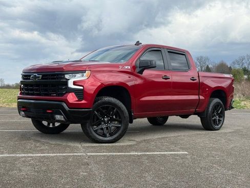 Used 2025 Chevrolet Silverado 1500 LT Trail Boss w/ Convenience Package II image 1