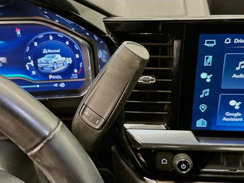 Used 2024 Chevrolet Silverado 1500 LT image 25