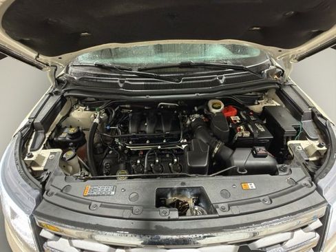 Used 2018 Ford Explorer Limited image 27