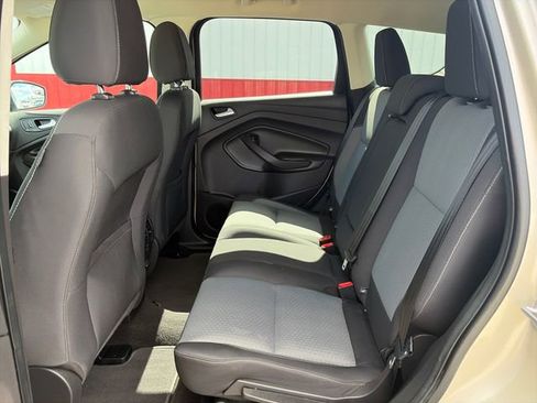 Used 2017 Ford Escape SE AWD/4WD image 36