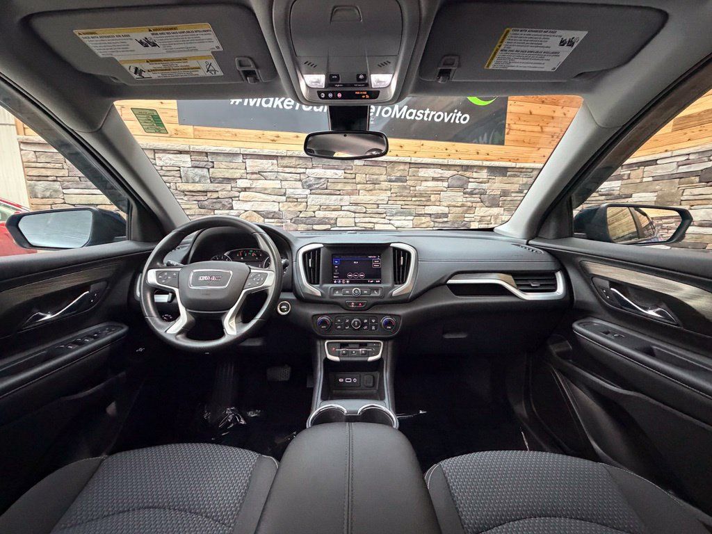 Used 2024 GMC Terrain SLE w/ Driver Convenience Package AWD/4WD image 37