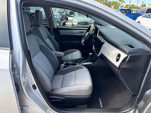 Used 2018 Toyota Corolla LE image 21