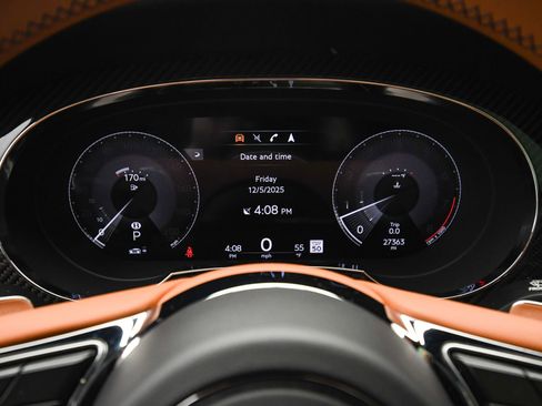 Certified 2022 Bentley Bentayga image 15