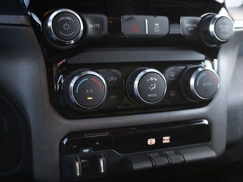 Used 2024 RAM 3500 Tradesman w/ Chrome Appearance Group image 19