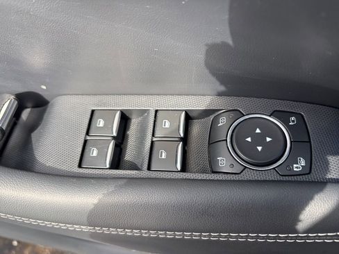 Used 2024 Ford Mustang Mach-E Premium image 16