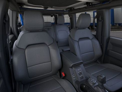 New 2025 Ford Bronco Badlands image 10