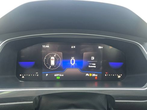 Used 2023 Volkswagen Tiguan SE FWD image 25