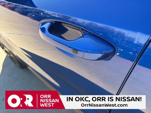 Used 2023 Kia Sorento SX image 12