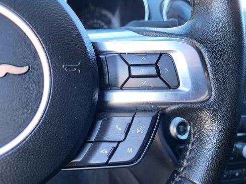 Used 2022 Ford Mustang Coupe image 23