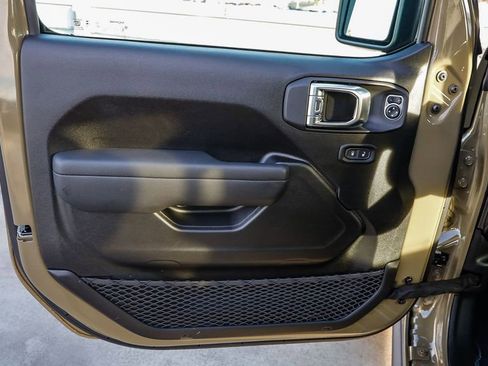 New 2026 Jeep Gladiator Mojave AWD/4WD image 25