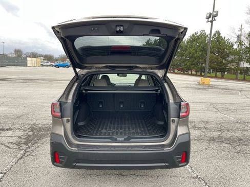 Used 2021 Subaru Outback Premium image 18