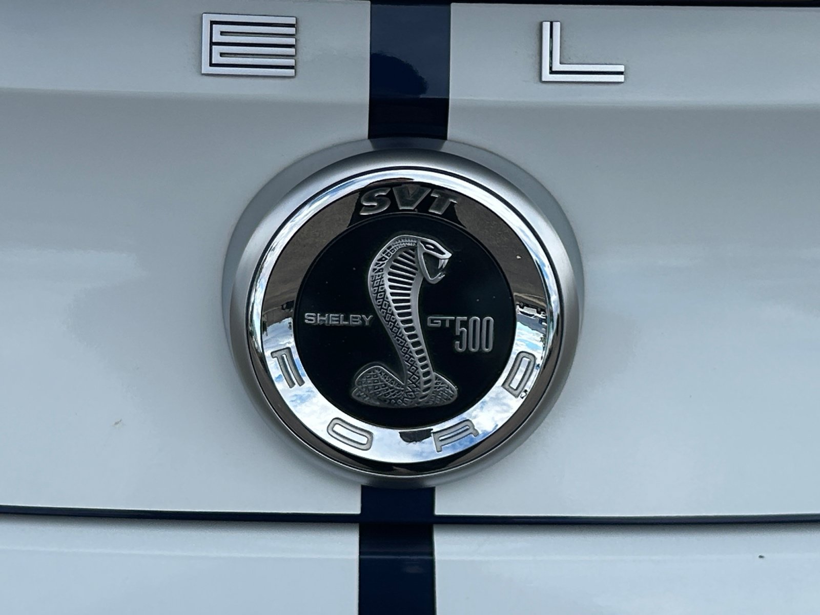 Used 2012 Ford Mustang Shelby GT500 w/ Electronics Pkg RWD image 23