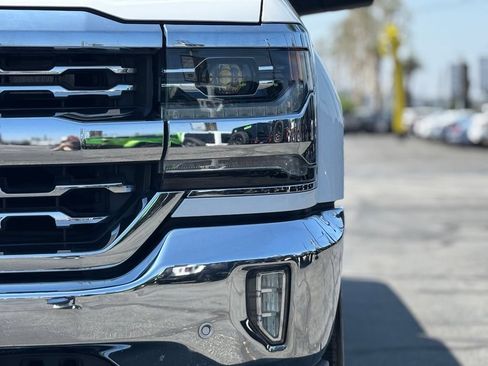 Used 2018 Chevrolet Silverado 1500 LTZ w/ LTZ Plus Package RWD image 13