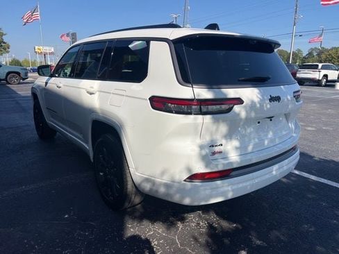 New 2026 Jeep Grand Cherokee L Limited AWD/4WD image 23