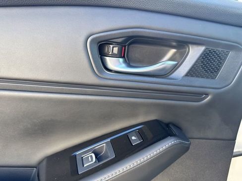 Used 2023 Honda Accord Touring image 18