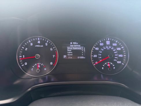 Used 2020 Kia Forte LXS FWD image 10