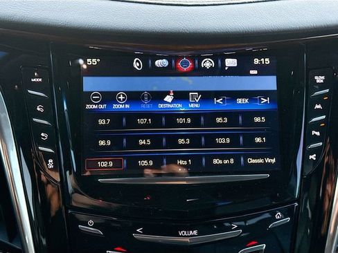 Used 2017 Cadillac Escalade Luxury RWD image 33