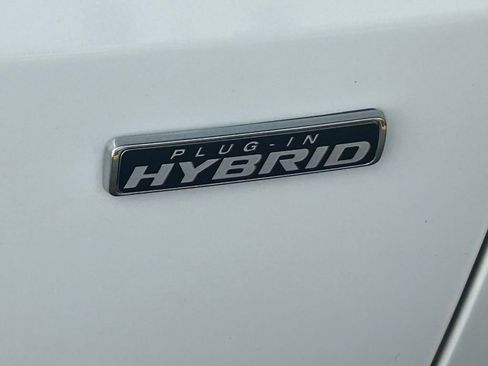 Certified 2024 Ford Escape SE w/ PHEV Premium Package image 23