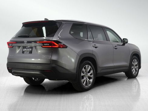 Used 2025 Toyota Grand Highlander AWD Hybrid image 5