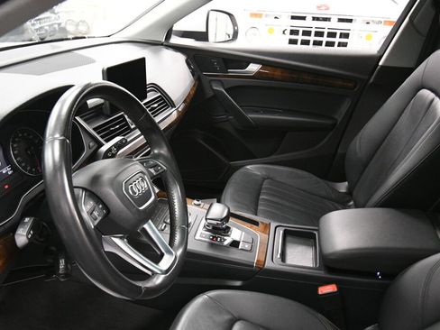 Used 2018 Audi Q5 2.0T Premium w/ Convenience Package AWD/4WD image 19