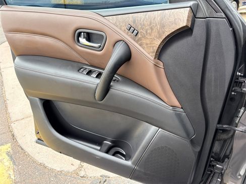 Used 2022 INFINITI QX80 Premium Select w/ Cargo Package image 19