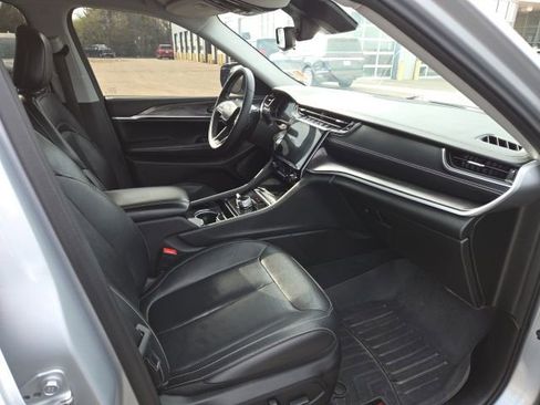 Used 2023 Jeep Grand Cherokee L Limited w/ Trailer Tow Group (B) image 35