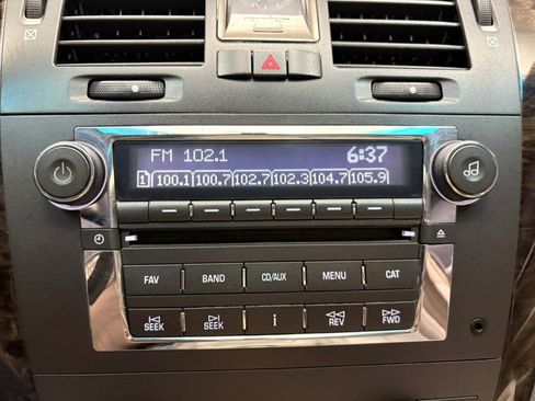 Used 2008 Cadillac DTS FWD image 40
