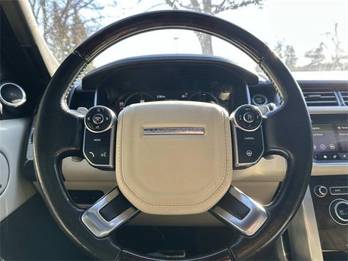 Used 2017 Land Rover Range Rover Long Wheelbase Autobiography image 7