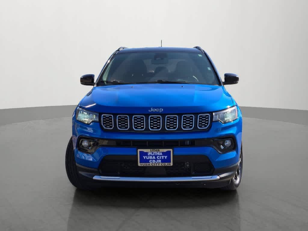 Used 2024 Jeep Compass Limited AWD/4WD image 2