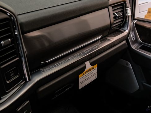 Used 2026 Ford F450 Lariat w/ FX4 Off-Road Package image 79