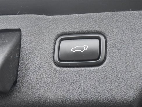 Used 2016 Kia Sorento EX w/ EX Touring Package image 20