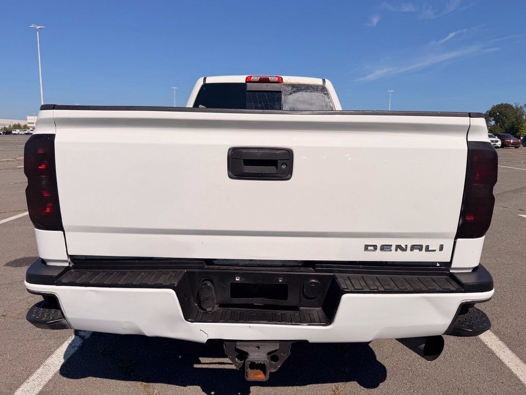 Used 2016 GMC Sierra 3500 Denali w/ Duramax Plus Package AWD/4WD image 7