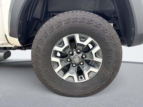 Used 2023 Toyota Tacoma TRD Off-Road AWD/4WD image 24