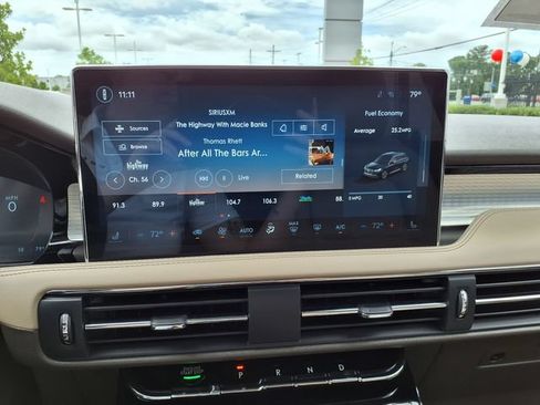 Used 2024 Lincoln Corsair FWD image 26