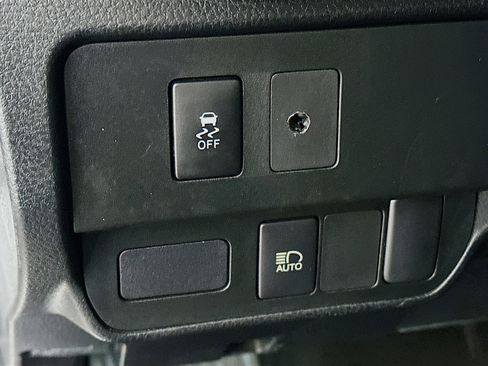 Used 2020 Toyota Tacoma SR image 17