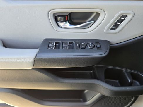 Used 2025 Honda Pilot Touring image 28