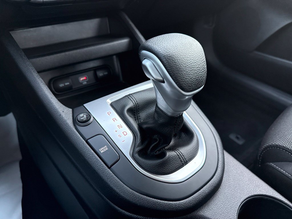 Used 2023 Kia Forte LXS w/ LXS Technology Package FWD image 15