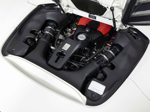 Used 2016 Ferrari 488 Spider image 18