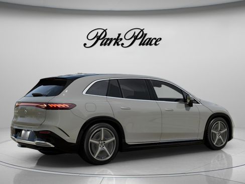 Certified 2023 Mercedes-Benz EQS 580 4MATIC SUV image 22