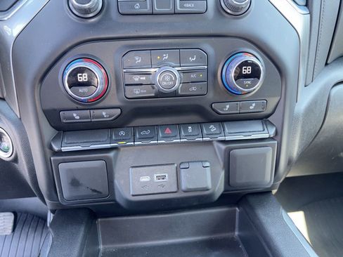 Used 2022 Chevrolet Silverado 1500 RST AWD/4WD image 13
