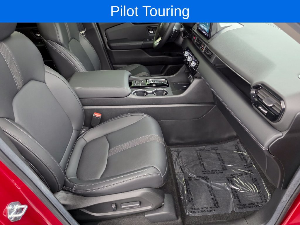 Used 2025 Honda Pilot Touring image 30