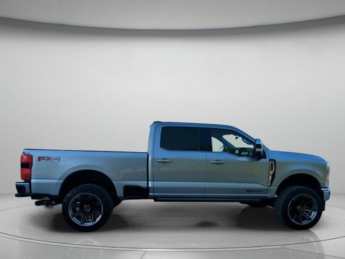 Certified 2023 Ford F250 Lariat w/ Lariat Ultimate Package AWD/4WD image 31