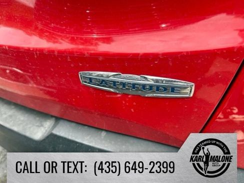Used 2016 Jeep Renegade Latitude AWD/4WD image 7