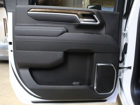 New 2026 GMC Sierra 2500 SLE AWD/4WD image 13