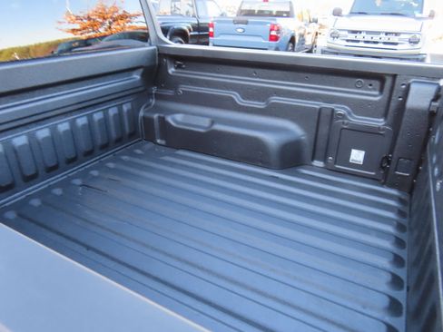 Used 2025 Ford Maverick XL image 10