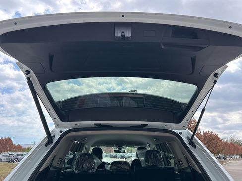 New 2026 Volkswagen Atlas SE FWD image 52