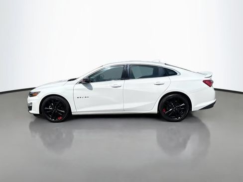 Used 2021 Chevrolet Malibu LT w/ Leather Package FWD image 9